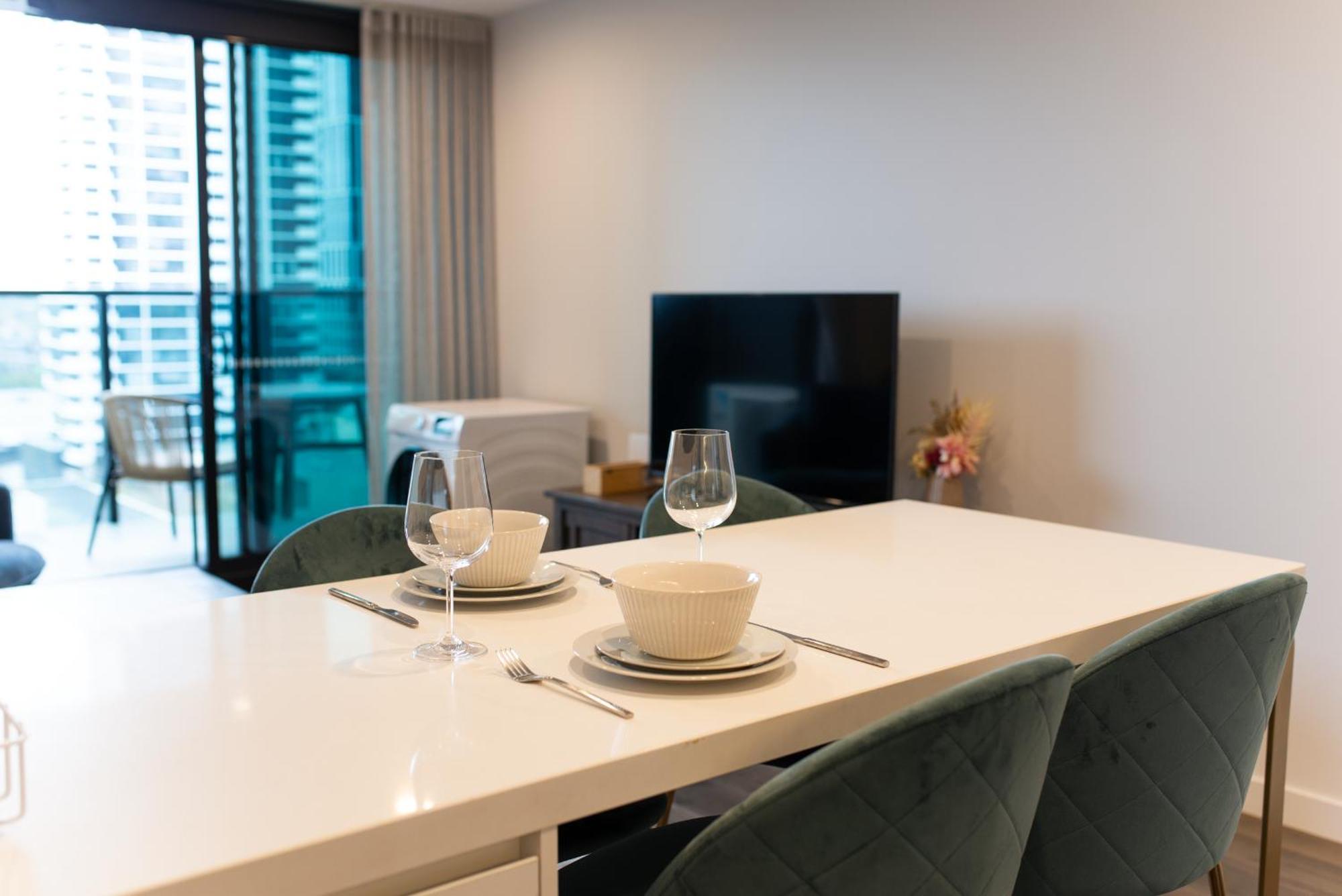 Apartment Next To Public Station, Boxhill Central, 2 Bedrooms, Free Parking And Wifi 박스 힐 외부 사진